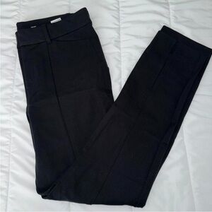 Old Navy black high-rise pixie pants with split hem, never worn Size 8